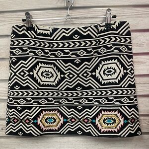 Judith March Geometric Black and White Mini Skirt